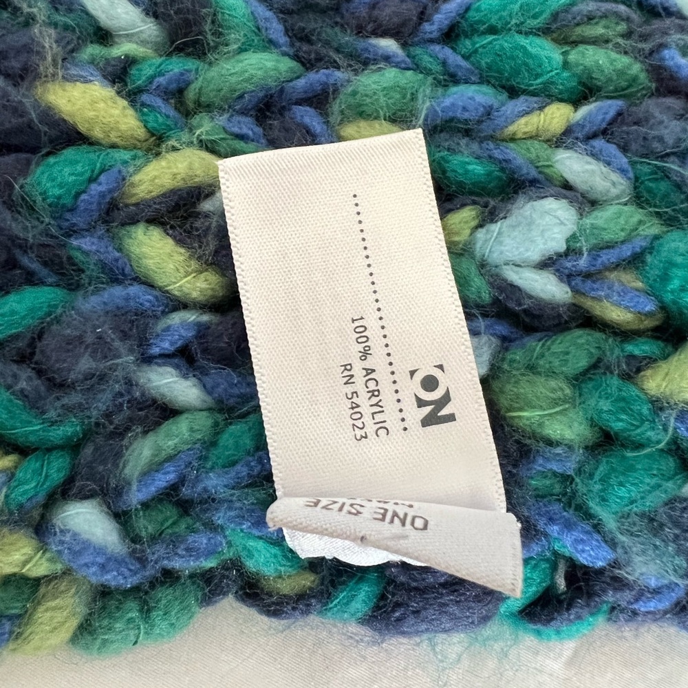 Chunky Knit Multi-Colored Scarf - Picture 7 of 7